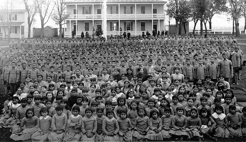 Pupils at the Carlisle Indian Industrial School in Carlisle, Pennsylvania, circa 1900. (Photo courtesy of Creative Commons)
