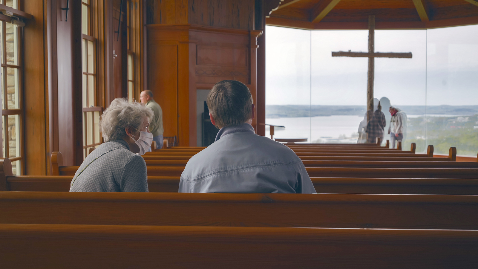 Study: Attendance hemorrhaging at small and midsize US congregations