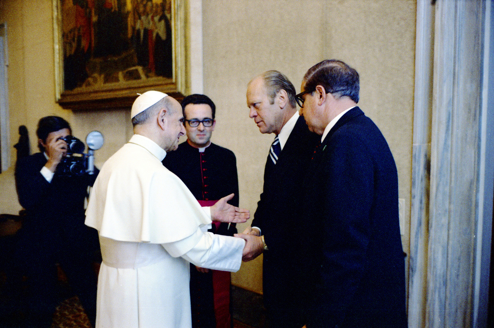 Pope Paul VI greets President Gerald Ford in the Vatican’s Papal Library on June 3, 1975. Photo courtesy Gerald R. Ford Library/Creative Commons