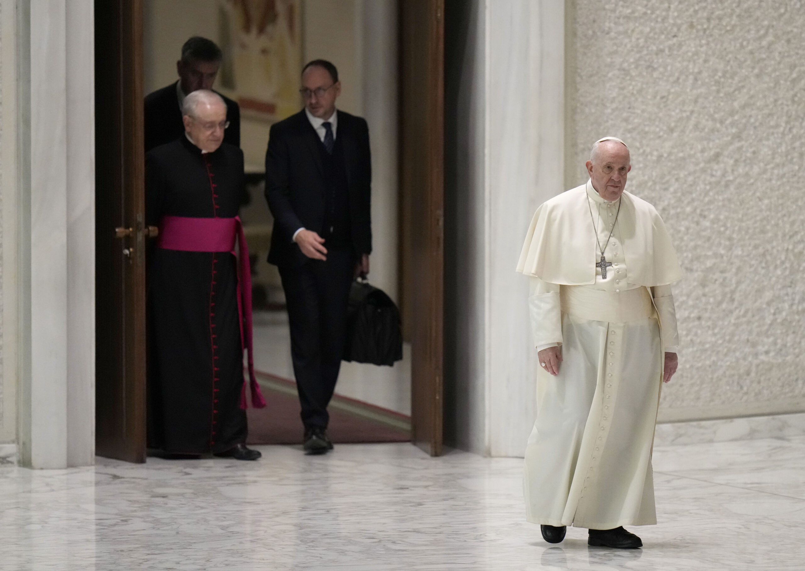 Pope denounces fake news about COVID, vaccines, urges truth