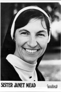 A 1975 publicity still of Sister Janet Mead. Photo courtesy of Festival Records