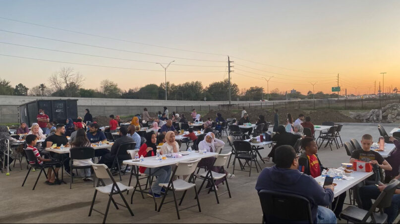 People congregate outdoors to break their Ramadan fast with an Iftar meal at Centro Islámico near Houston, Texas, in April 2022. Photo courtesy of Jaime “Mujahid” Fletcher