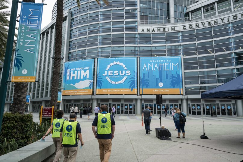 People arrive at the Anaheim Convention Center for the Southern Baptist Convention annual meeting, June 14, 2022, in Anaheim, California. Photo by Justin L. Stewart/Religion News Service