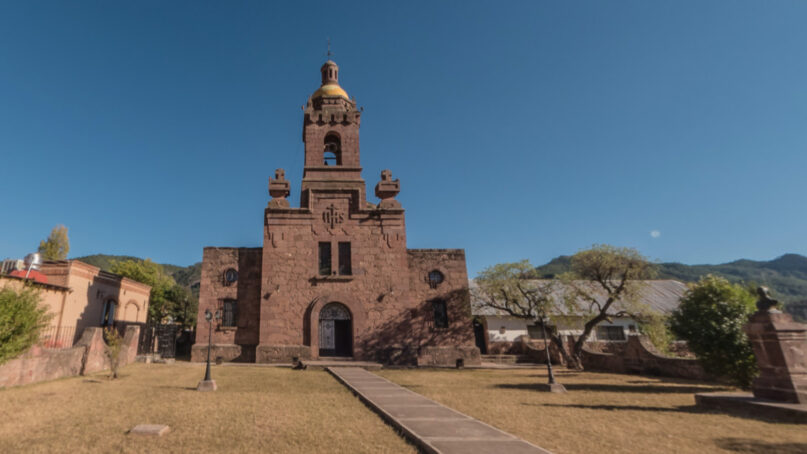 The Cerocahui Mission Church in Cerocahui, Mexico. Image via Google Maps