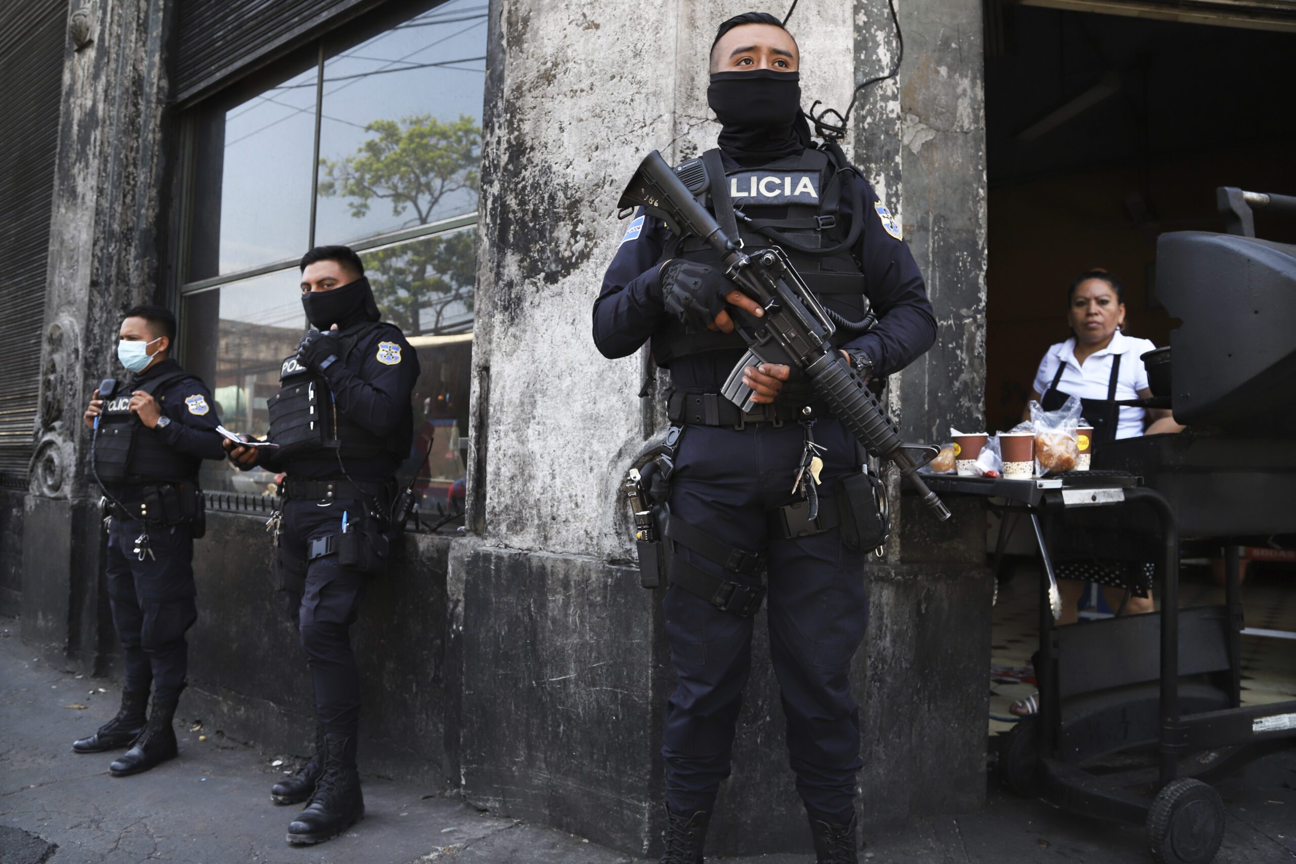 Salvadoran archbishop praises government crackdown on gangs