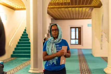 Tameeka Washington, President and Founder of Interfaith Coalition of Bowie, visits Diyanet Center of America, August 2022. (© Shelby Swann Photography)