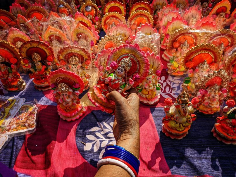 The worship of the goddess Lakshmi on Diwali is said to bring prosperity. (Aman Verma/	iStock / Getty Images Plus )