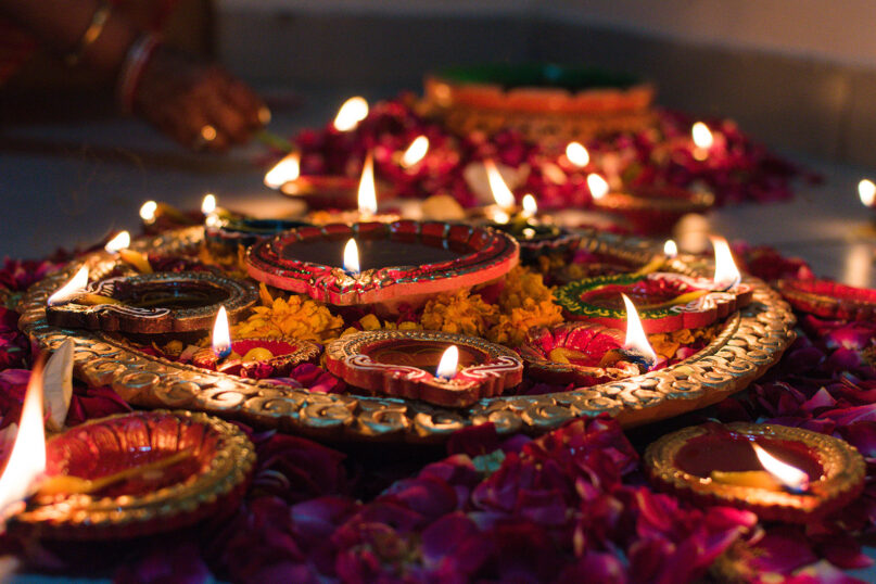 Earthen lamps are lit for Diwali. Photo by Udayaditya Barua/Unsplash/Creative Commons