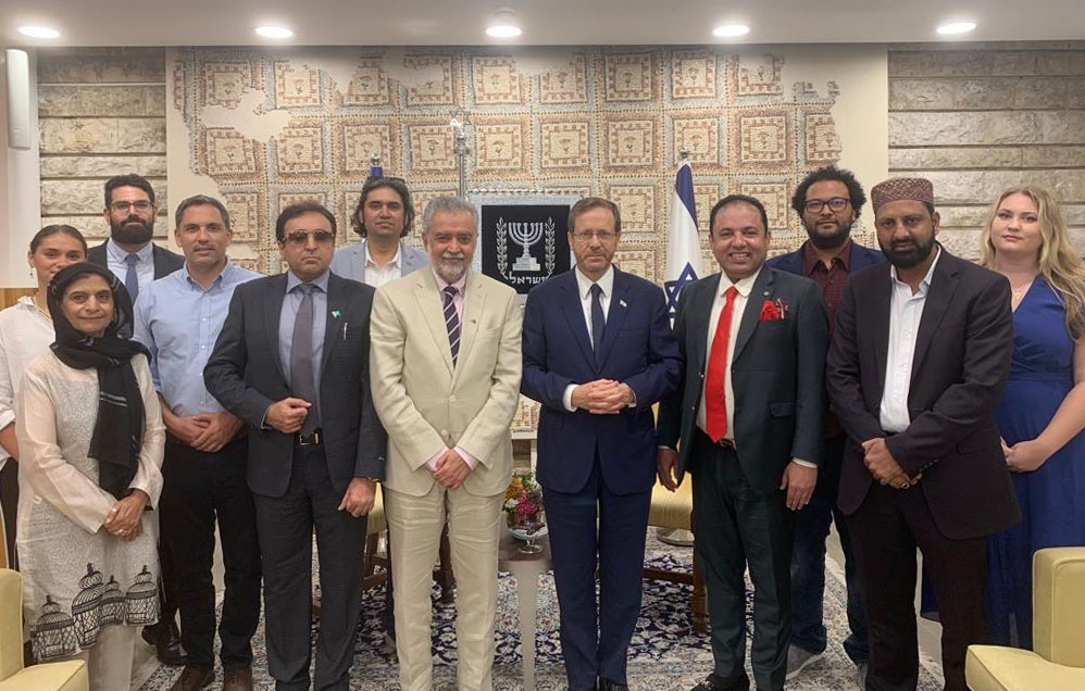 President of Israel Isaac Herzog, center right, welcomes a Pakistani delegation at the President's House, known in Hebrew as Beit HaNassi, in Jerusalem in late Sept. 2022. Photo courtesy of the Office of the President