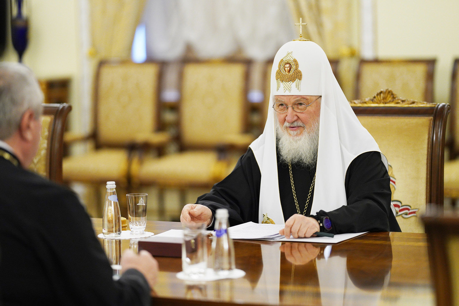 Patriarch Kirill, right, meets with World Council of Churches acting General Secretary Fr. Ioan Sauca, left, at the Patriarchal Residence in St. Daniel’s Monastery, in Moscow, Russia, on Oct. 17, 2022. Photo by Moscow Patriarchate
