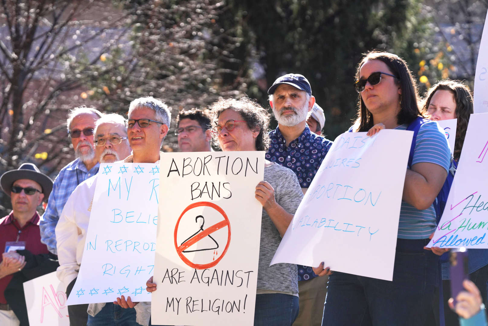 A group of one hundred rabbis joined together with a variety of signs as part of a rally for reproductive rights on Wednesday, Nov. 9, in St. Louis, Missouri’s Memorial Park Plaza. The rabbis were part of the Conservative movement’s Rabbinical Assembly. Photo courtesy The Rabbinical Assembly