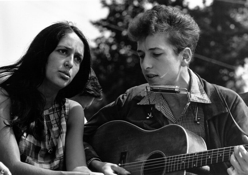 Bob Dylan and folk singer Joan Baez at the civil rights 