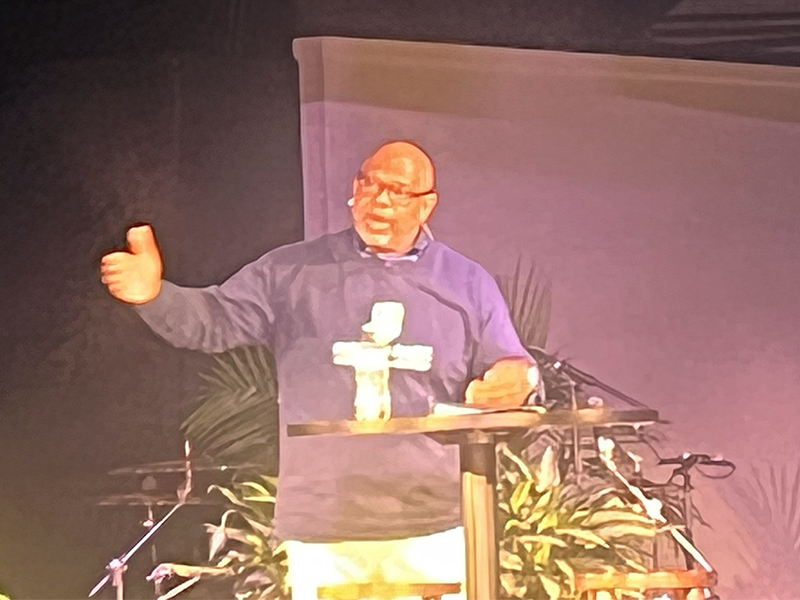 Dennis Edwards addresses the “Awakenings” conference at Vineyard church in Evanston, Illinois, Thursday, April 27, 2023. RNS photo by Bob Smietana