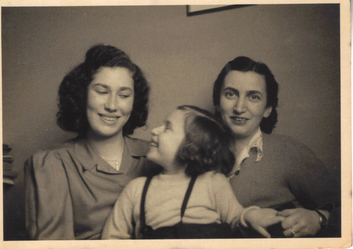 Hannah Pick-Goslar, left, and younger sister Gabi Pick with their aunt Edith after the war, c. 1947. (Photo courtesy Pick-Goslar Family)