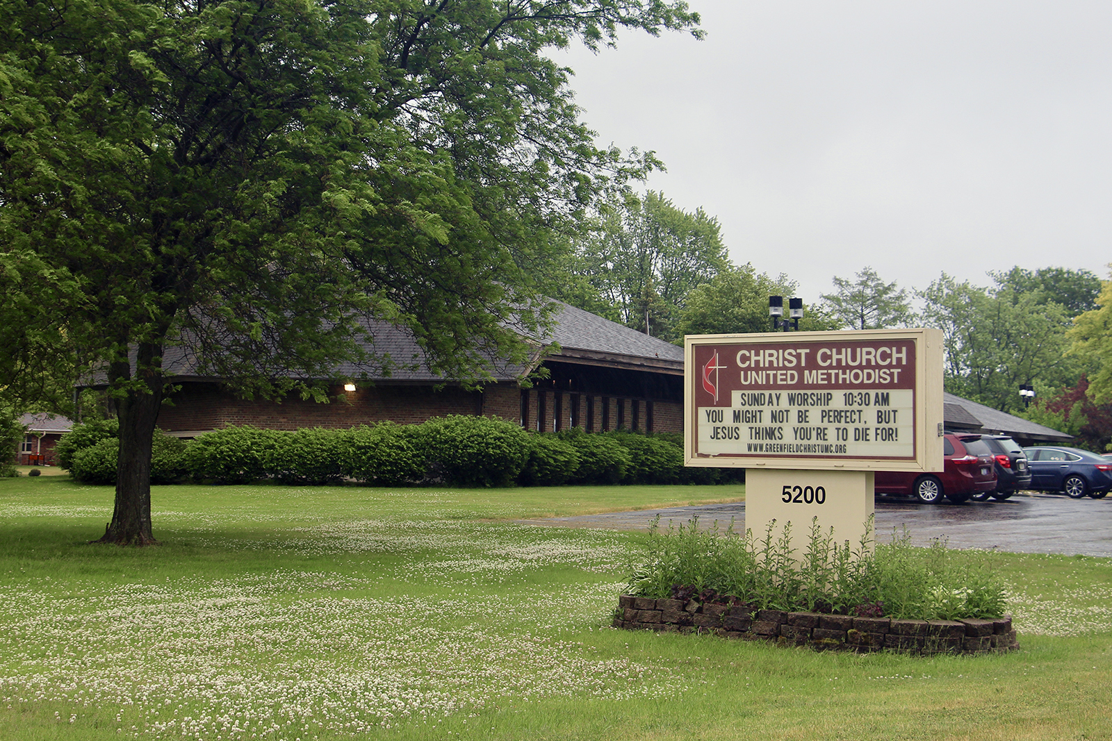 Christ United Methodist Church in Greenfield, Wisconsin. RNS photo by Emily McFarlan Miller