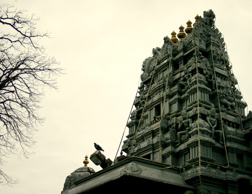 The Hindu Temple Society of North America is housed in the Sri Maha Vallabha Ganapati Devasthanam temple complex in Flushing, Queens, New York. Photo by Sach1tb/Wikimedia/Creative Commons