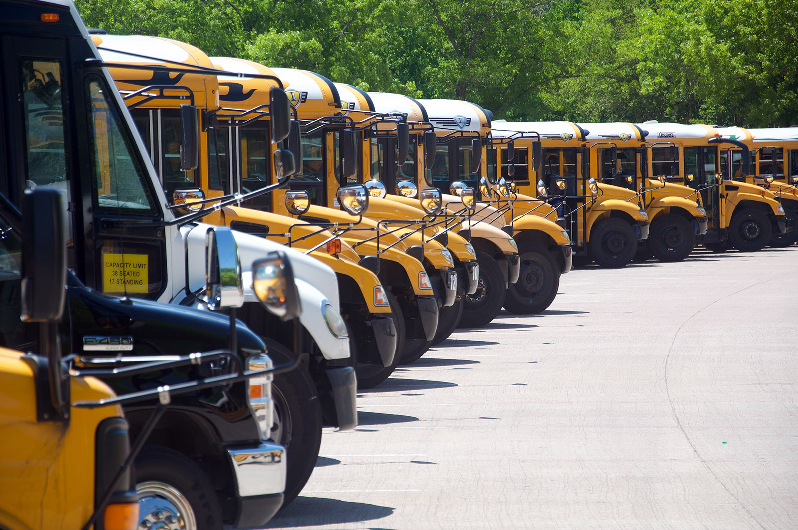 More than 100 chaplains urge Texans not to hire school chaplains