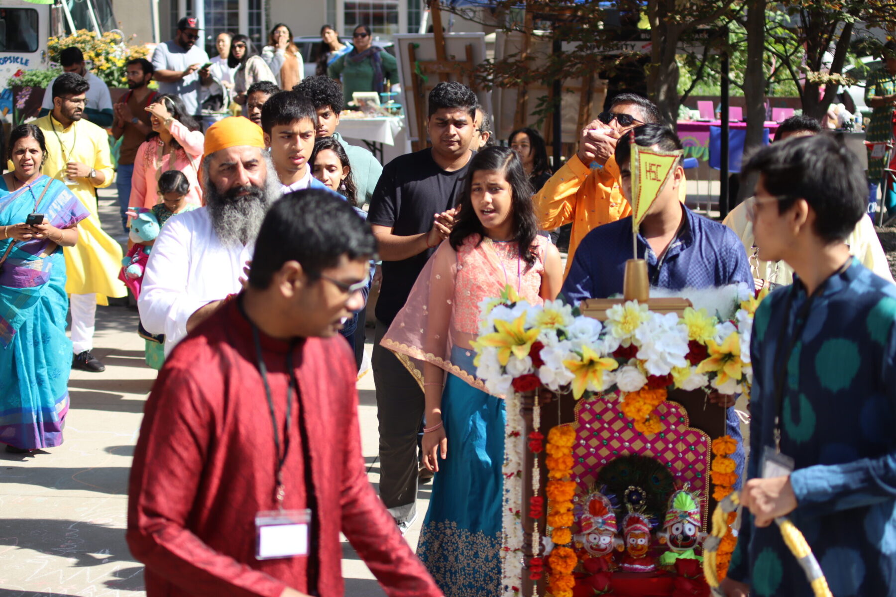 300 people attend a historic student-led Ratha Yatra Festival in Toronto; stand strong against Hinduphobia