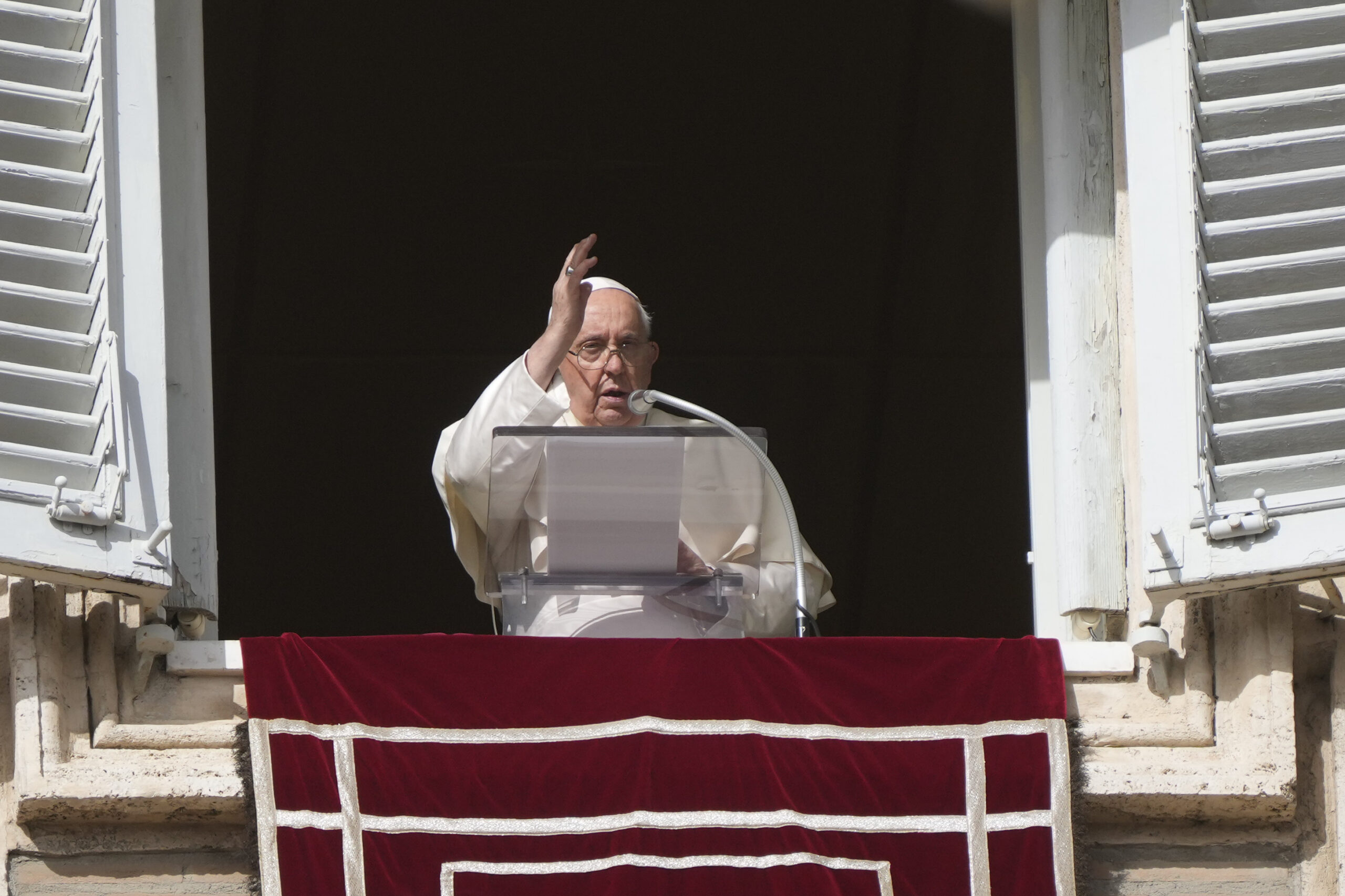 Pope Francis delivers a blessing during the Angelus noon prayer in St. Peter's Square at the Vatican, Sunday, Nov. 5, 2023. (AP Photo/Gregorio Borgia)