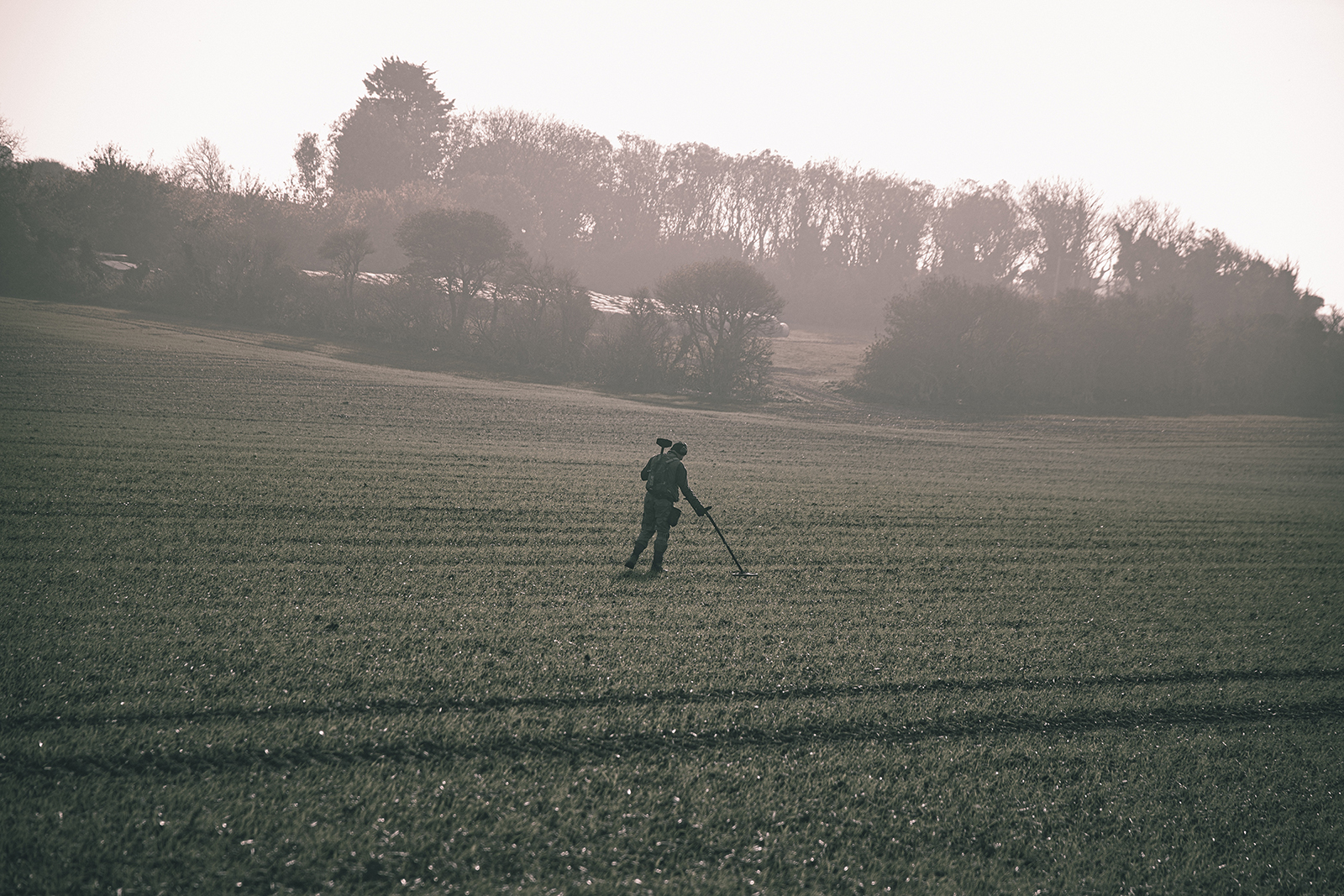 UK archaeologists use metal-detecting hobbyists’ finds to study medieval faith