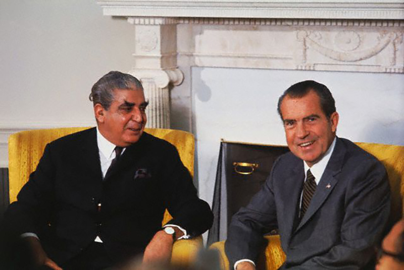 President Richard Nixon, right, meets with Pakistani President Agha Muhammad Yahya Khan at the White House on Oct. 25, 1970. (Photo by Oliver F. Atkins/NARA/Creative Commons)