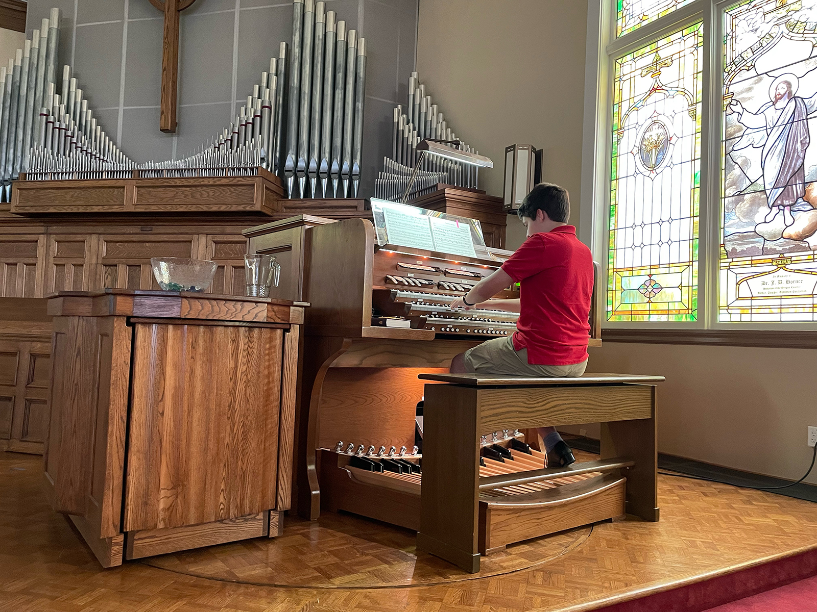 Peter Scheessele plays an organ in Corvallis, Oregon. (Courtesy photo)