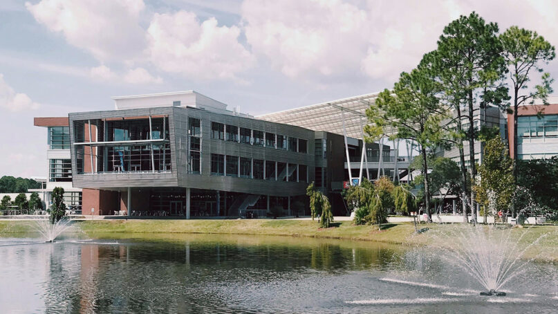 The John A. Delaney Student Union at the University of North Florida in Jacksonville. (Photo by Brianna Eisman/Pexels/Creative Commons)