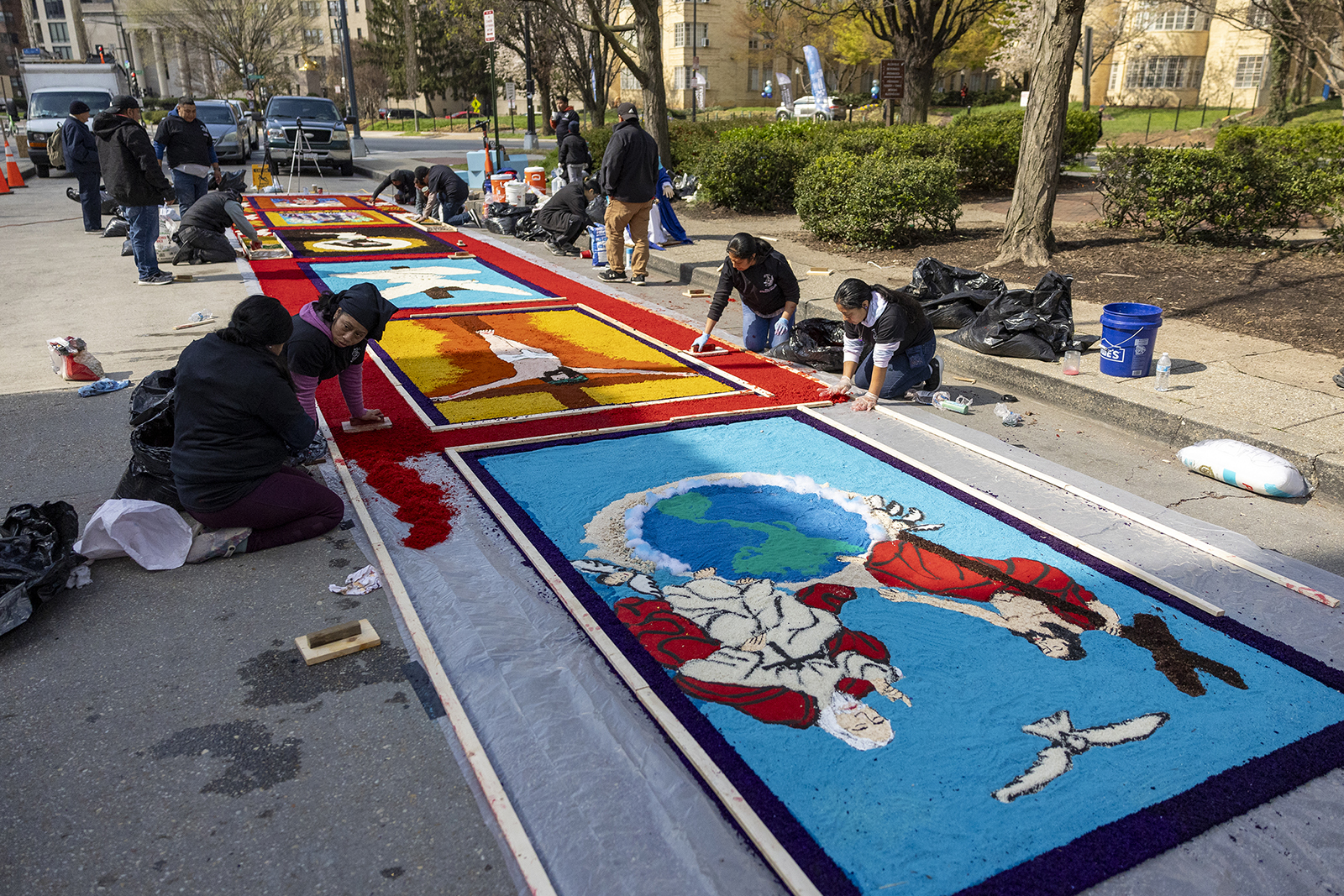 On Good Friday, Guatemalan sawdust carpets bring together Maya community