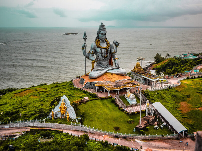 The Murudeshwara Temple has one of the world's largest Shiva statues, located on the beach in the western state of Karnataka, India. (Photo by Arun Prakash/Unsplash/Creative Commons)