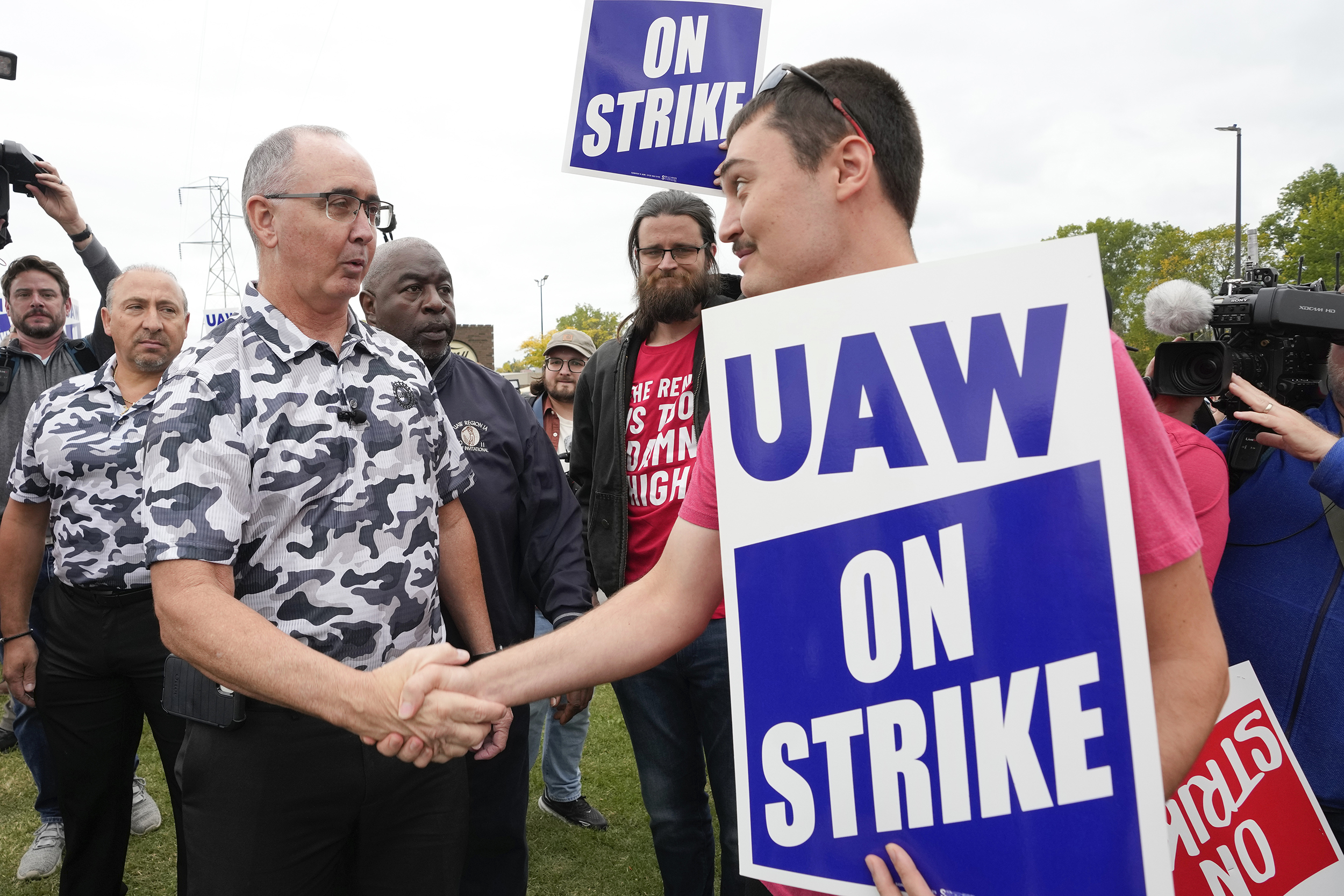 The friendship between Christians and the labor movement shows signs of life