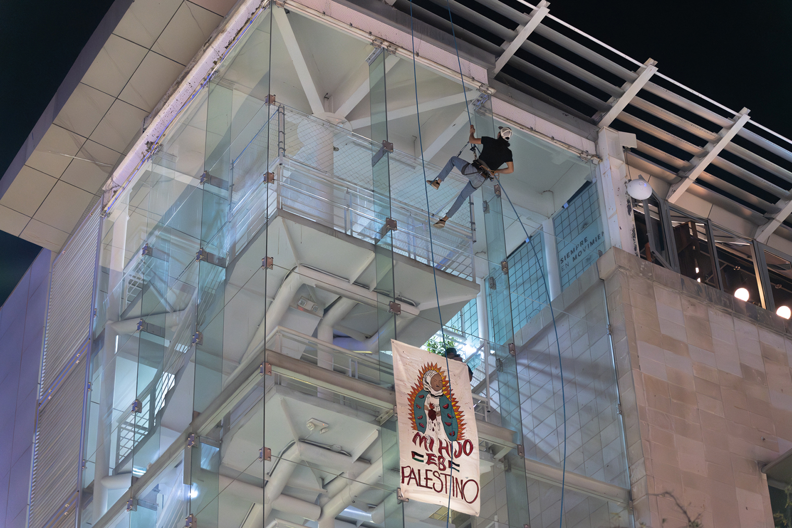 For feast of the Virgin of Guadalupe, activist devotees adorn Mary with Palestinian symbols