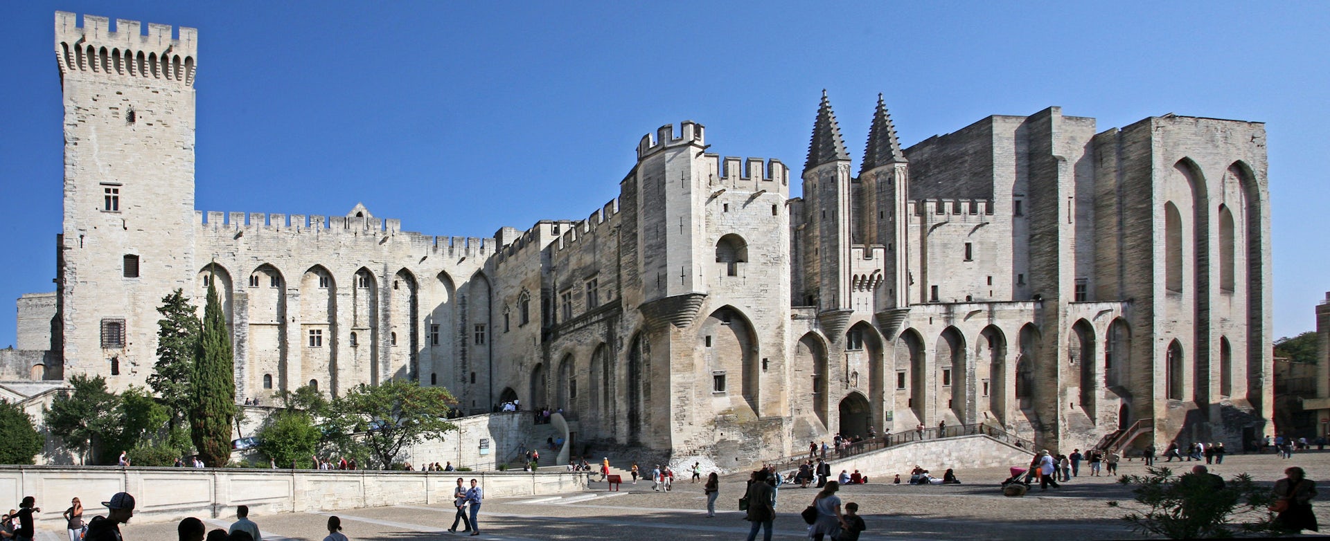 Butchers, bakers, candlestick-makers − and prostitutes: The women working behind the scenes in papal Avignon