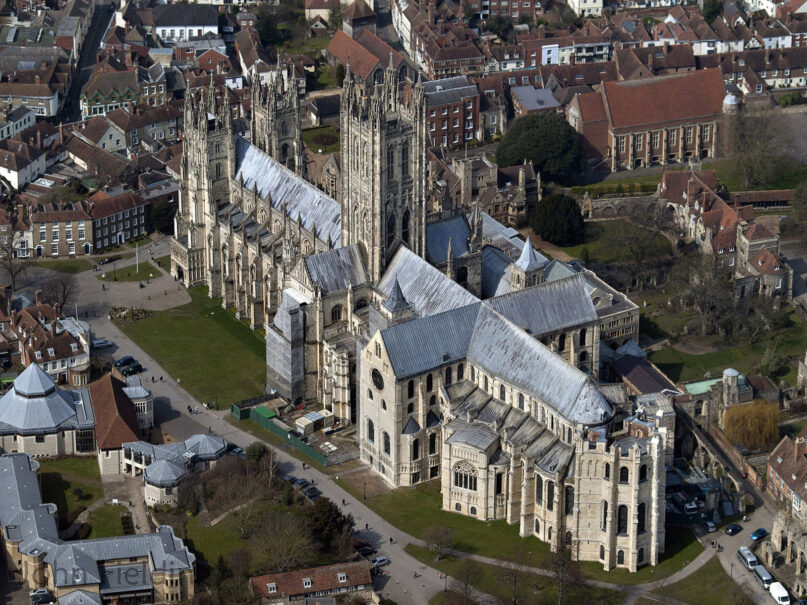 Catholic Mass in Anglicanism's home cathedral taps UK's vogue for pre-Reformation piety