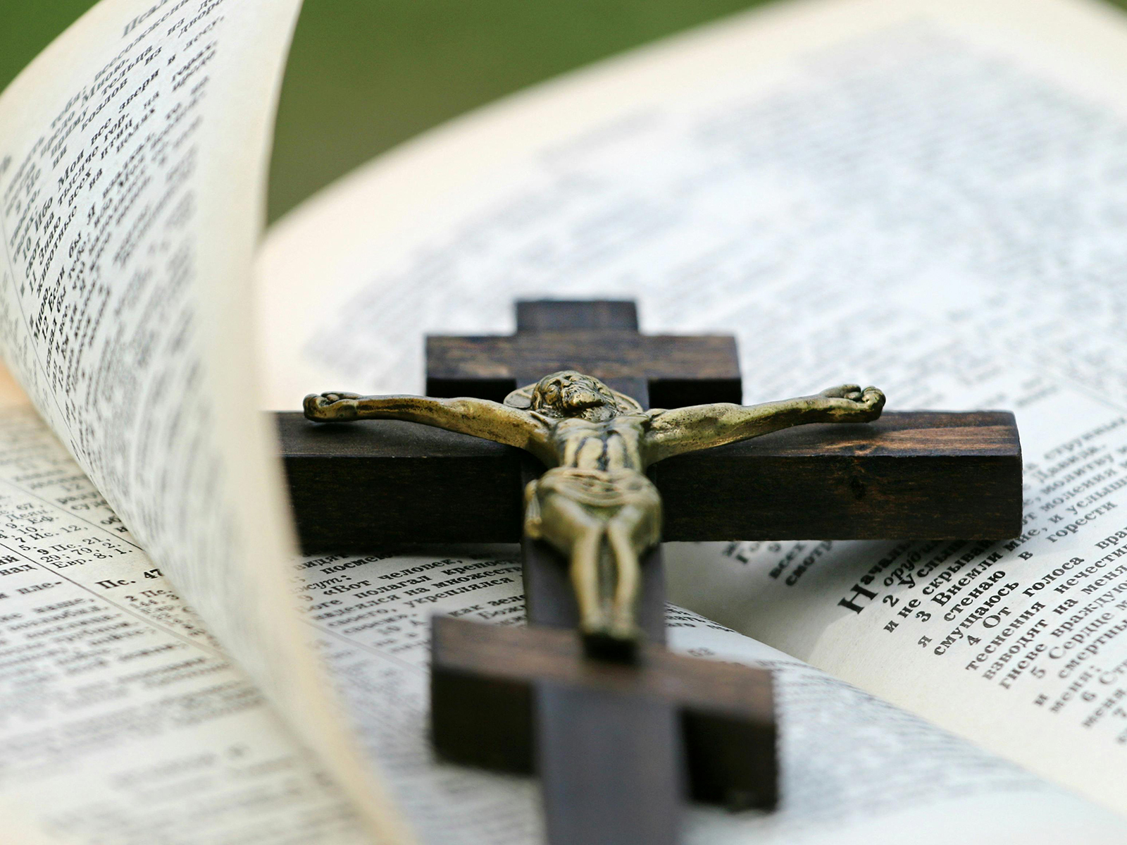Christian nationalism isn’t limited to US, say scholars meeting in Chicago