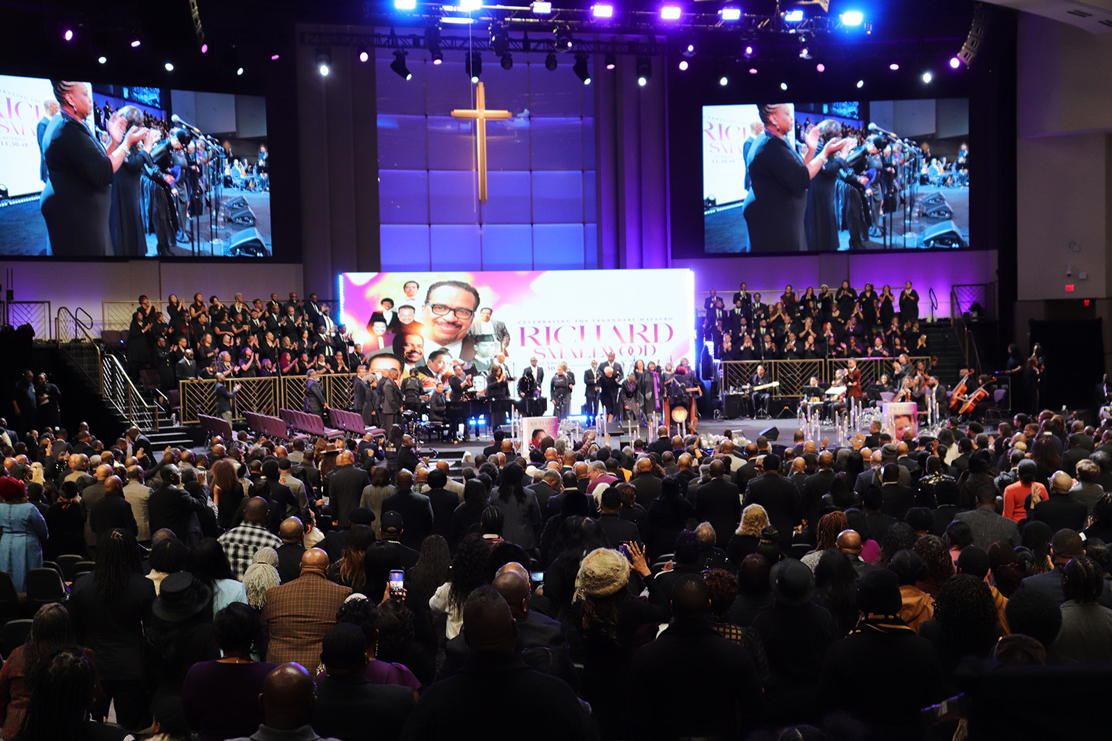 religionnews.com - Adelle M. Banks - Gospel musician Richard Smallwood remembered with music-filled funeral