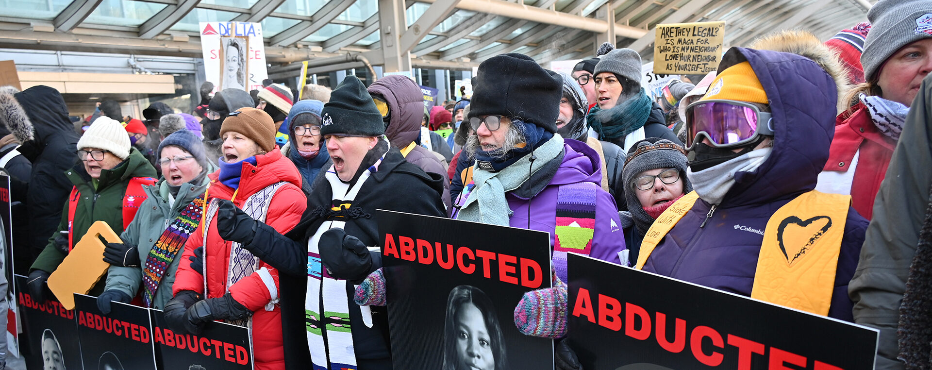 Inside the effort to organize clergy nationwide to resist ICE