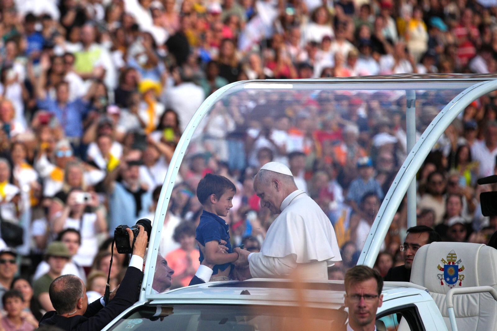 A viral photo of Pope Leo XIV and a Barcelona boy sparked an emotional search for his family