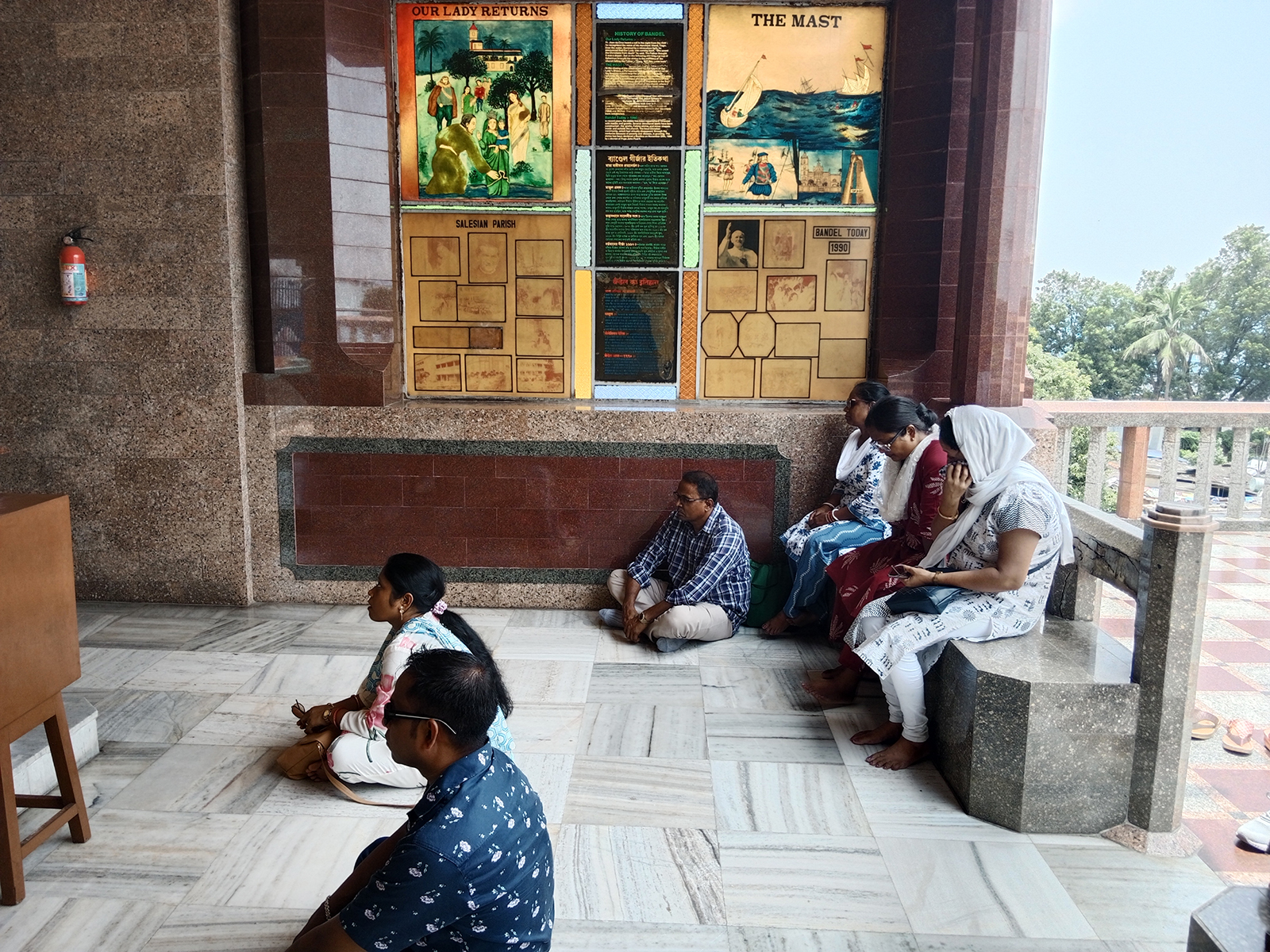 In East India, a Marian shrine draws in Christian, Hindu and Muslim pilgrims 