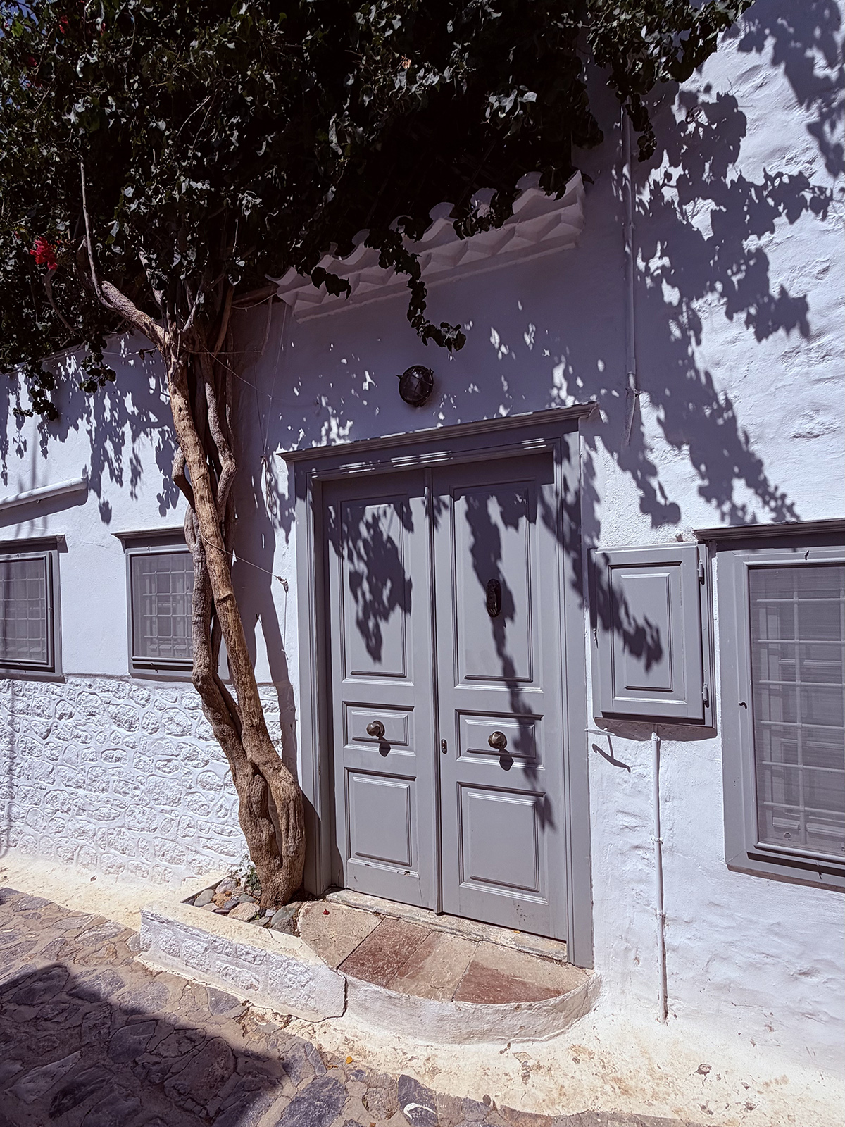 My visit to Leonard Cohen's house on Hydra and its lesson