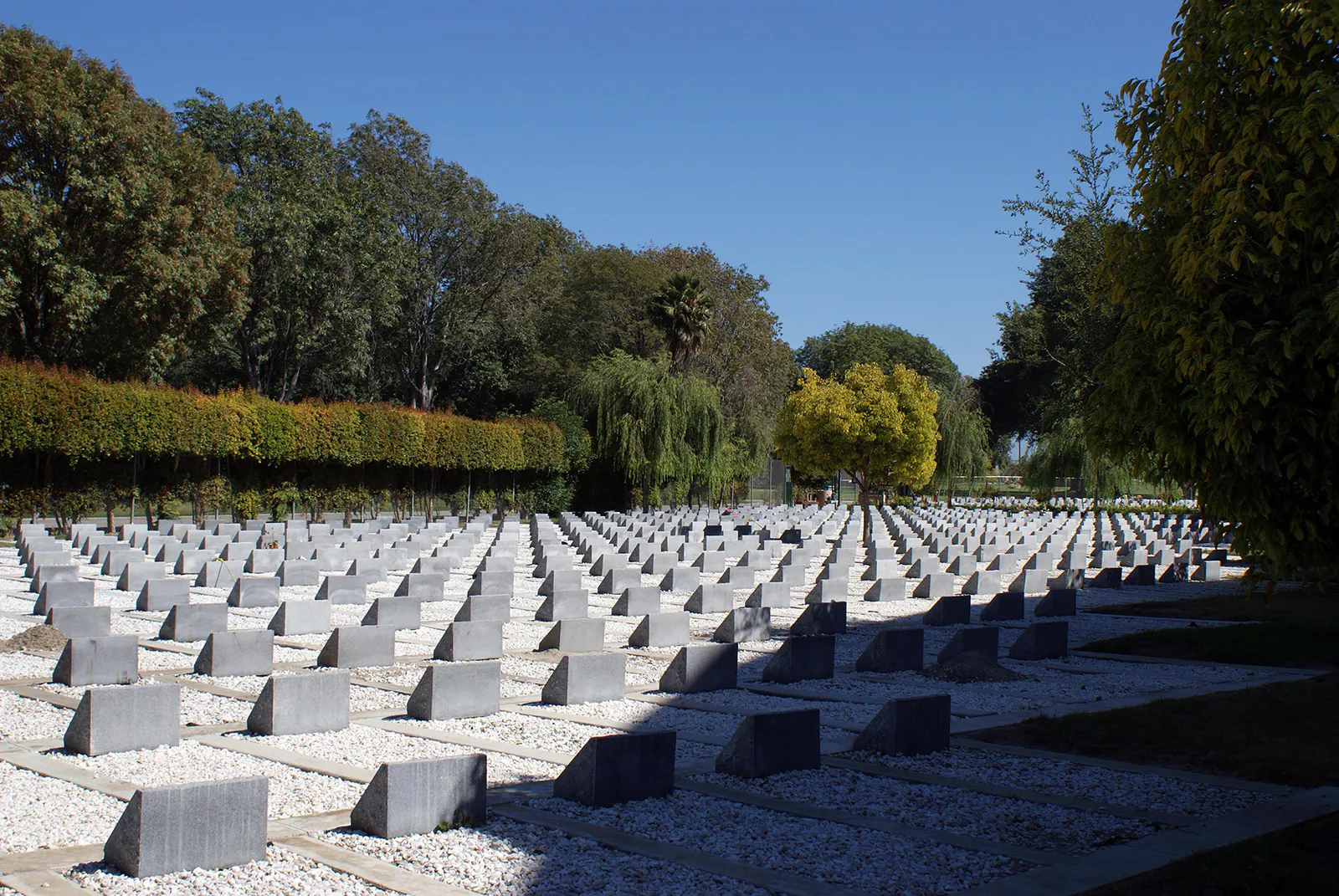 Proposed Muslim cemetery splits Southern California residents